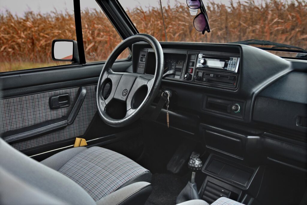 volkswagen golf I cabrio karmann