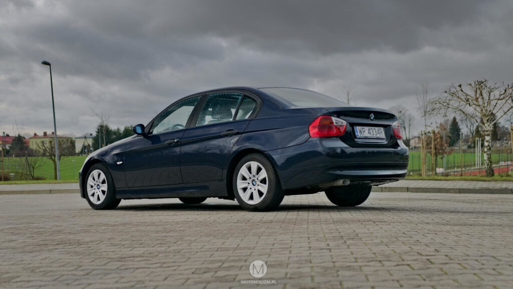 bmw 320 e90 sedan