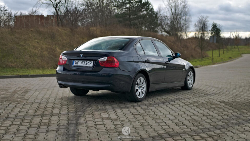 bmw 320 e90 sedan