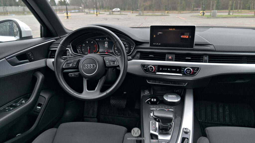 audi a4 b9 s line 2.0 tdi