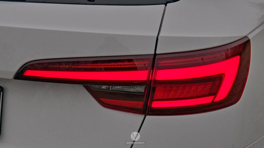 audi a4 b9 s line 2.0 tdi