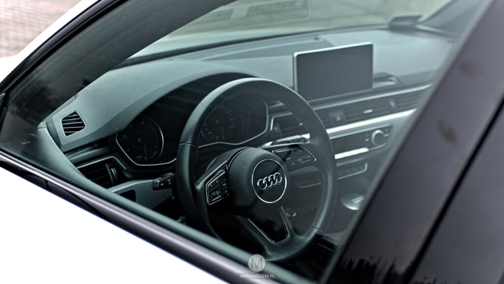 audi a4 b9 s line 2.0 tdi