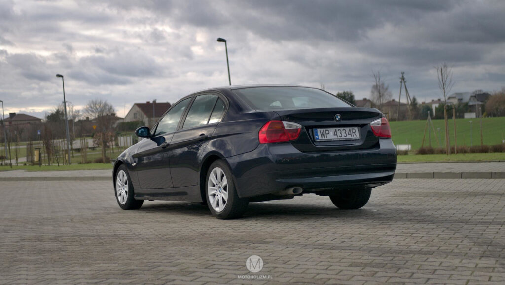 bmw 320 e90 sedan