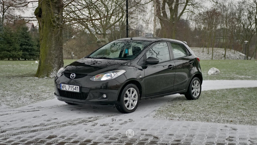 mazda 2 1.3 75 KM