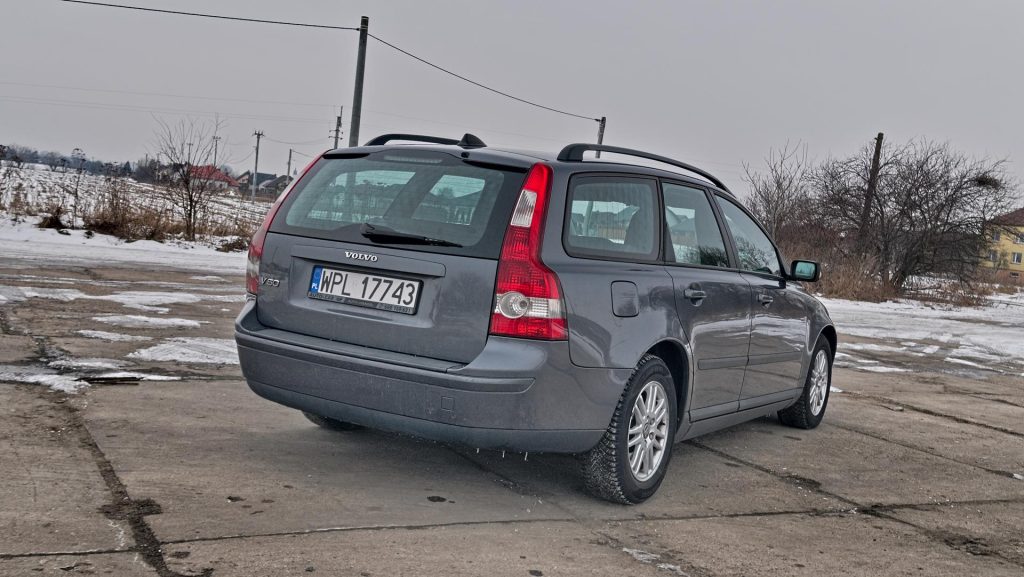 Volvo V50 Motoholizm