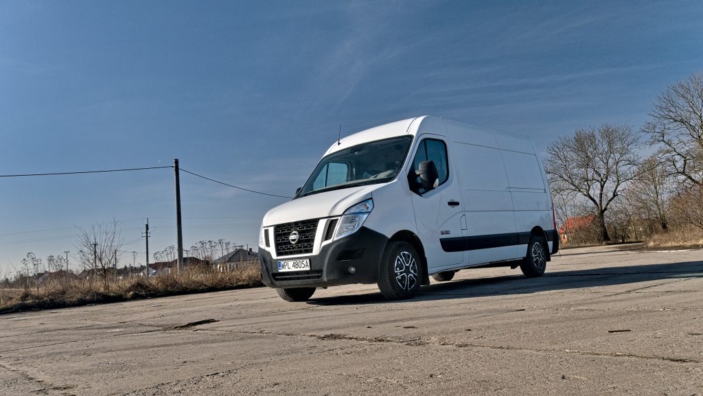 Nissan NV 400 Motoholizm