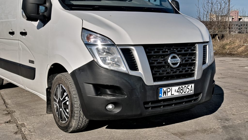 Nissan NV 400 Motoholizm
