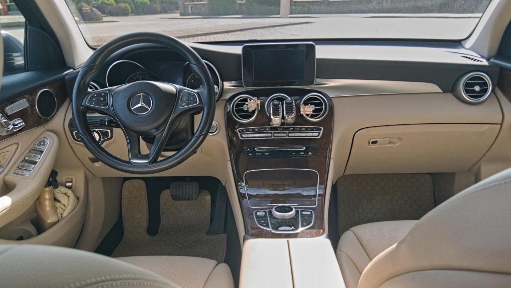 Mercedes GLC Motoholizm
