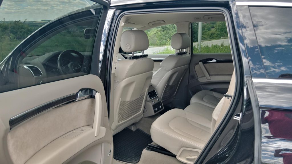 Audi Q7 Motoholizm